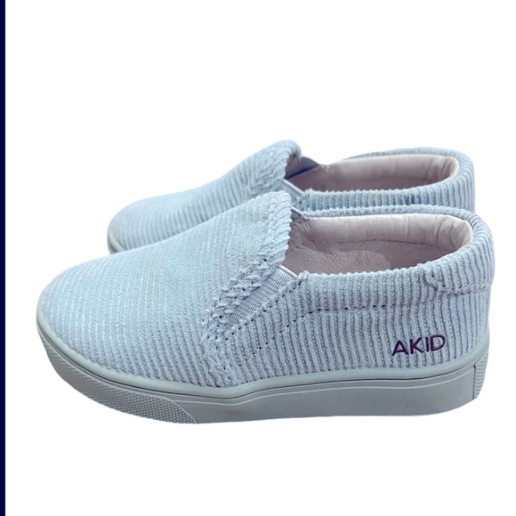 AKID Kids Slip Ons - Picture 4 of 5